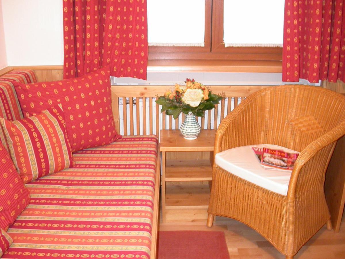 Hotel Gasthof Koenig Kremsmünster Exteriör bild